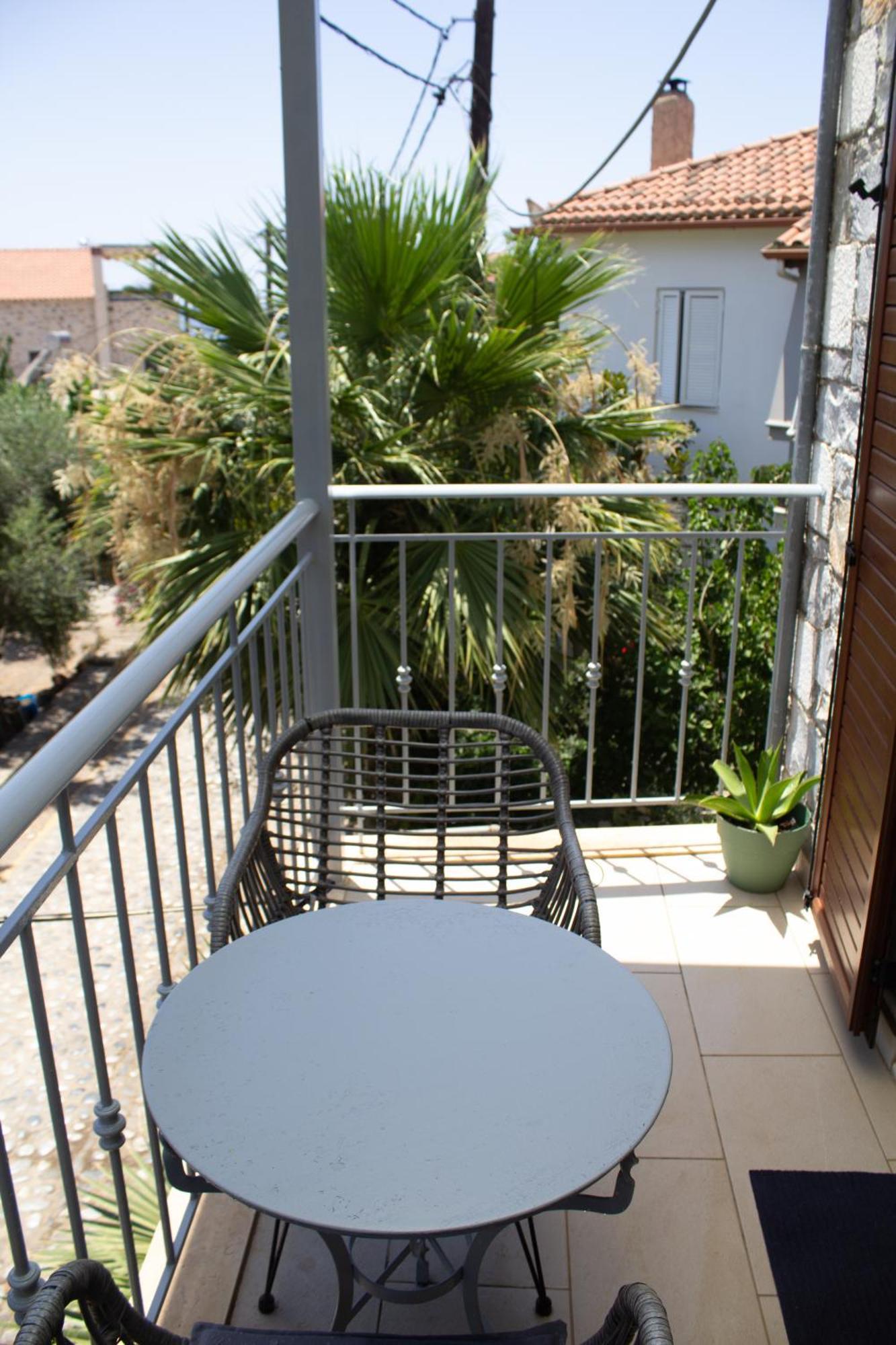 Kritamos Apartments Kardamyli Exterior foto